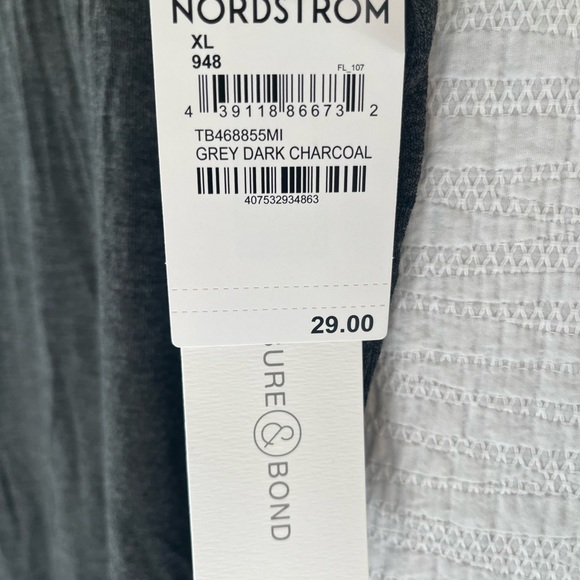 Treasure & Bond tank nwt - Picture 2 of 4